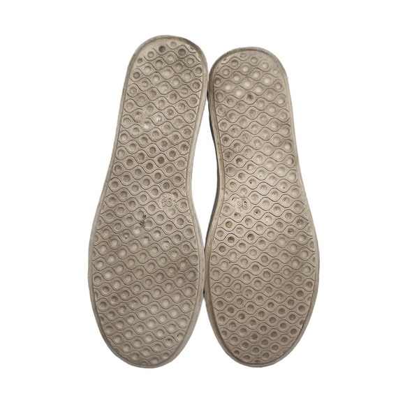 Material Girl Green Camouflage Slip On Platform Sneakers Size 9 1/2 Women’s - Picture 8 of 9